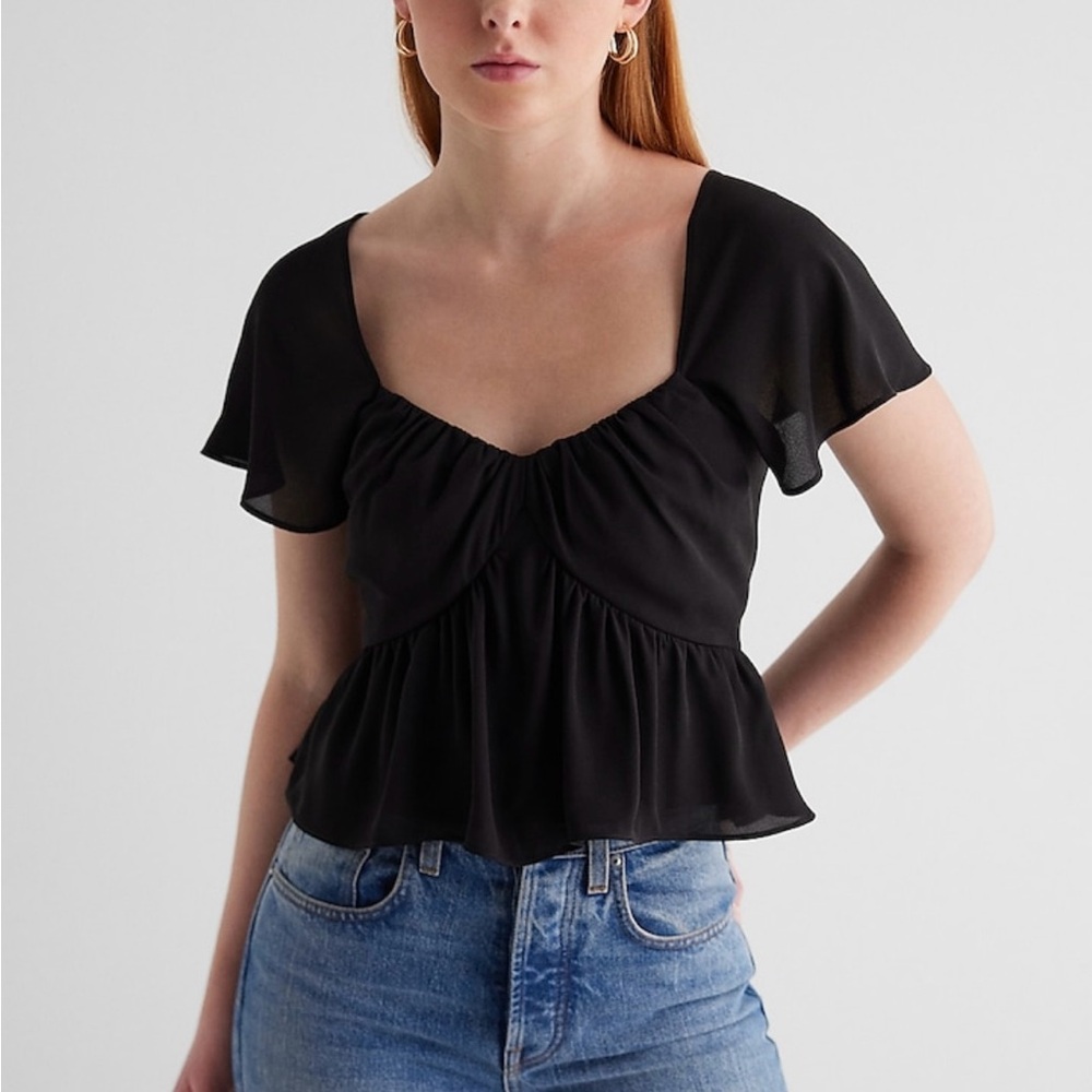 Express Sweetheart Neckline Peplum Flutter Sleeved Cropped Top